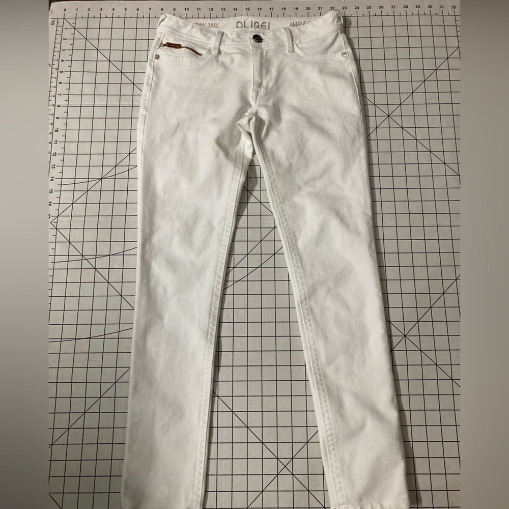 DL1961 Women’s Size 28 White Amanda Skinny Jeans
